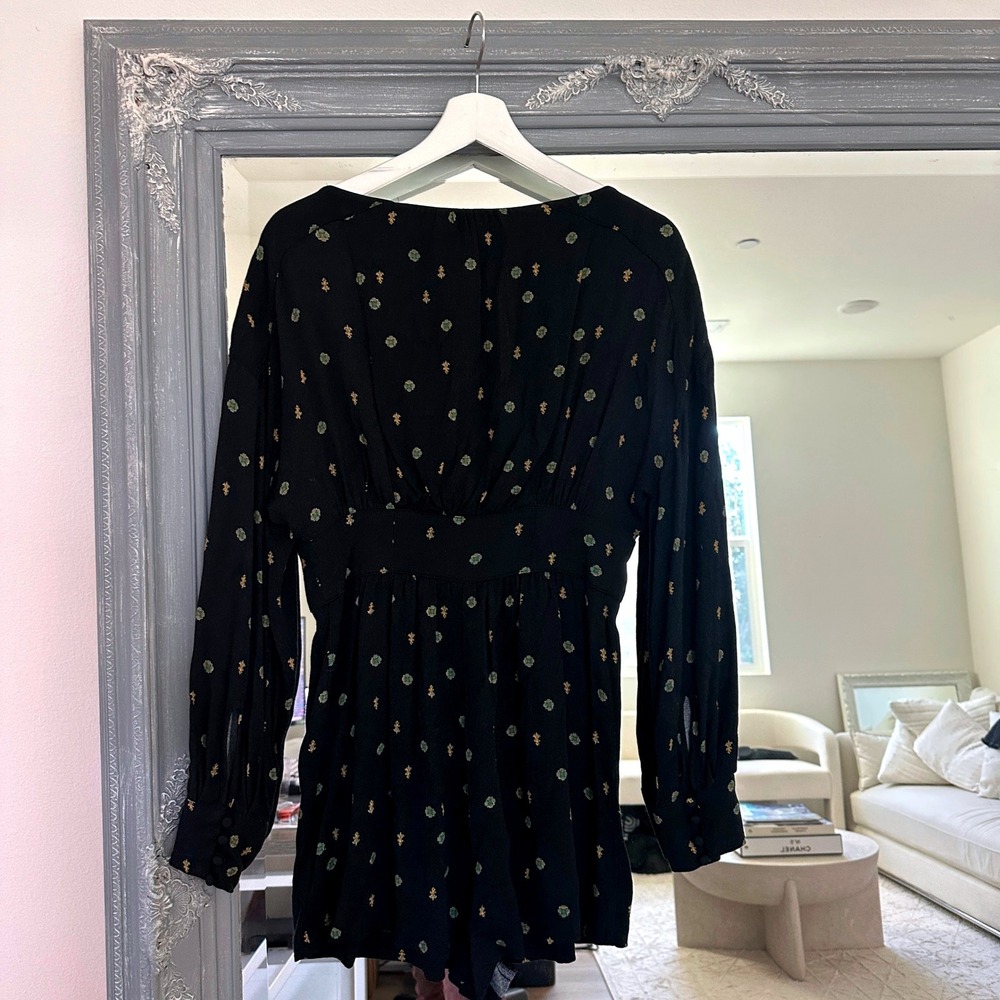 Free People Black Love Grows Long Sleeve Keyhole Romper Garden Print S - Picture 10 of 15